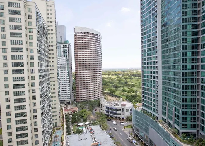 Julias Bright Stylish Balcony * Manila